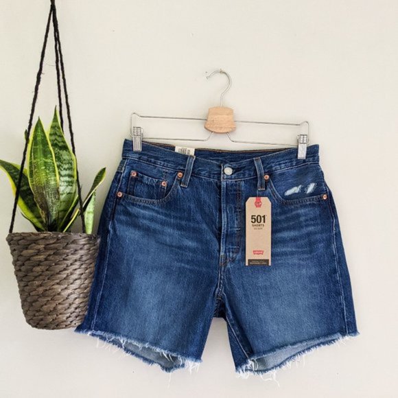 New Levi's 501 Mid Thigh High Rise Denim Shorts - Picture 2 of 10